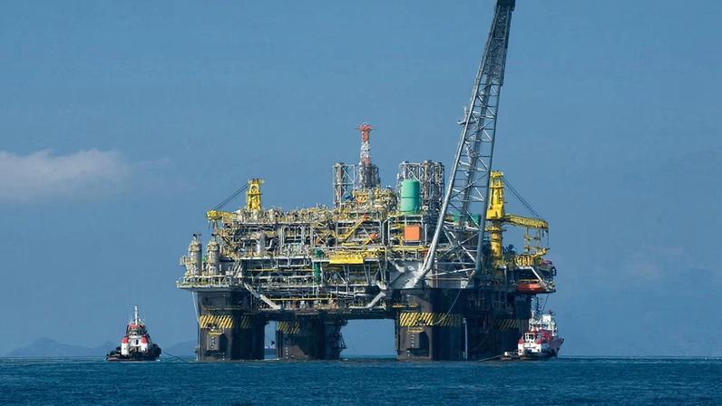 Imagem ilustrativa de uma plataforma que explora petróleo no pré-sal