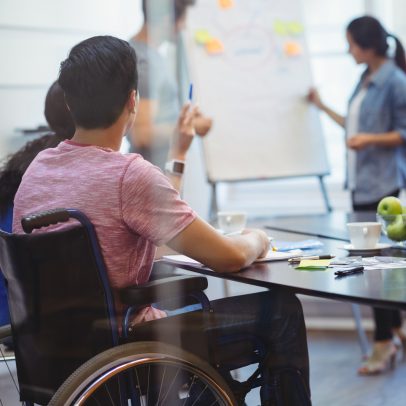 Por que a inclusão de pessoas com deficiência pode fazer o PIB crescer até 7%