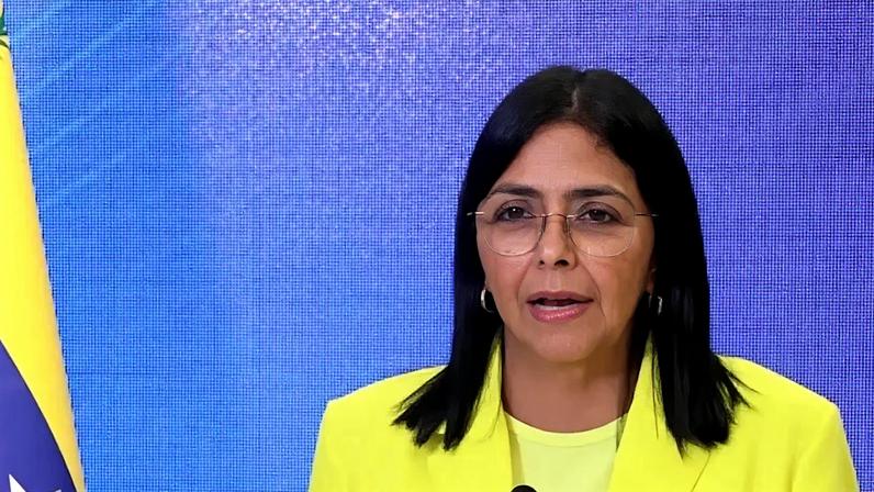 EUA suspendem sanções contra presidente interino da Venezuela