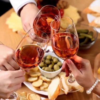 Como o vinho se tornou bebida de aperitivo quase comum