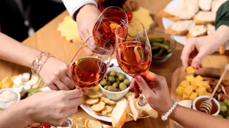 Como o vinho se tornou bebida de aperitivo quase comum