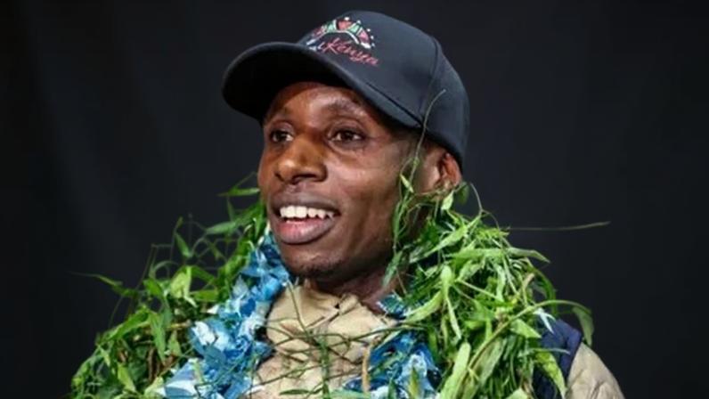 Sabastian Sawe é recebido em casa com celebrações no Quênia