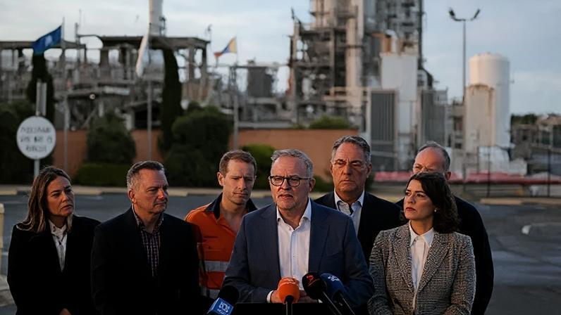 Incêndio em grande refinaria não trará racionamento, afirma PM australiano