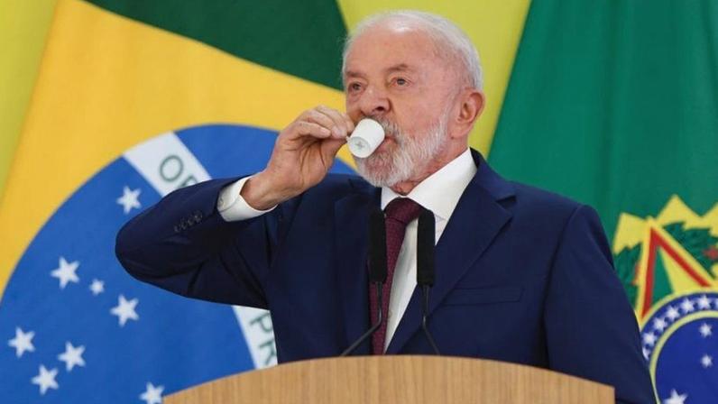 “Criamos uma regra para os governadores, para que não precisem aumentar preços