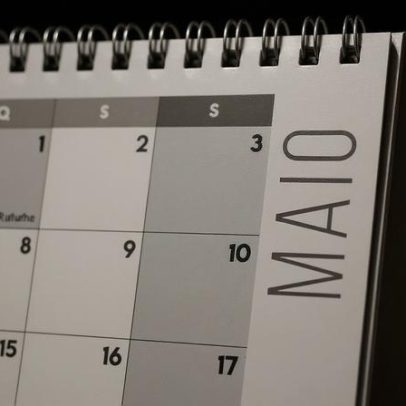 Calendário completo de maio de 2026 com feriados e feriadões