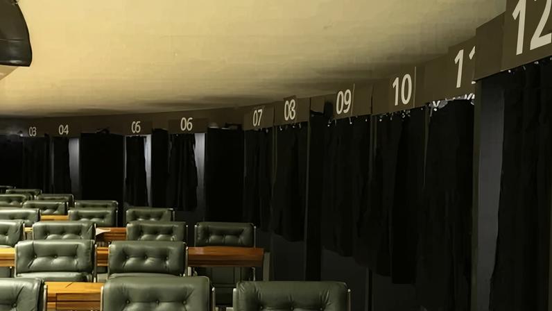 Após a sabatina, eleição para a vaga ao TCU será definida no plenário; cabines de votação foram instaladas na semana passada