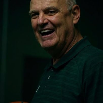 Oscar Schmidt morreu; detalhes sobre a doença ainda são apurados