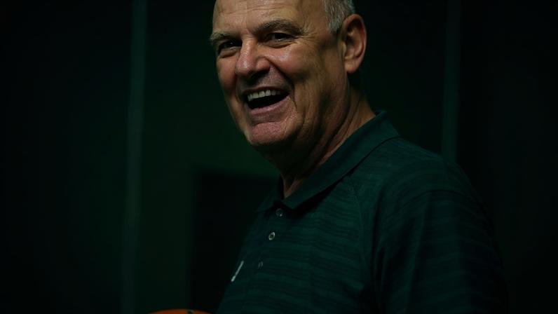 Oscar Schmidt morreu; detalhes sobre a doença ainda são apurados