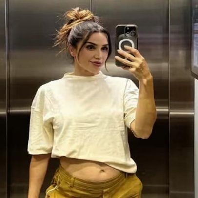 Grávida Paula Amorim posa para selfie no espelho