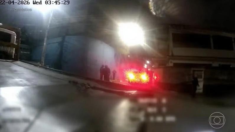 Imagens de câmeras corporais mostram PM monitorando o empresário morto na Zona Norte do Rio. — Foto: Reprodução/TV Globo