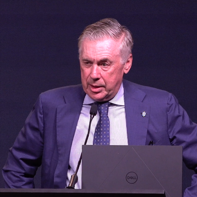 Ancelotti defende formação de mentes fortes e caráter na base do futebol