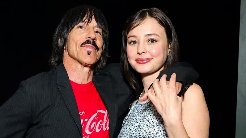 Anthony Kiedis e Eileen Kelly em evento de moda em Beverly Hills em 12 de março de 2026 — Foto: Getty Images