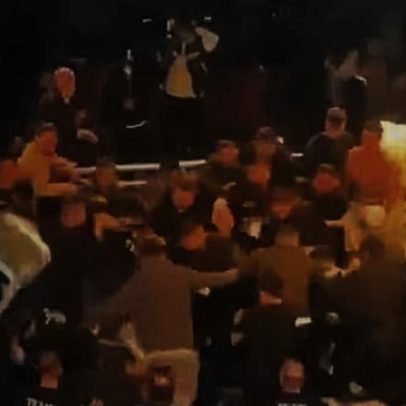 Torcida invade o ringue; pancadaria após luta pelo título mundial na Turquia