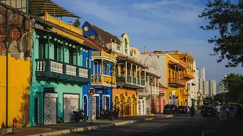 De cultura vibrante e colorida, Cartagena é uma das sugestões para viajar entre abril e maio