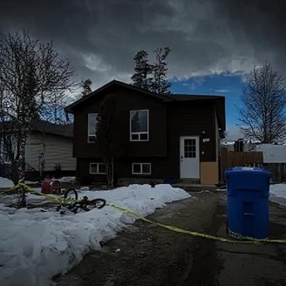 Familiares das vítimas de massacre no Canadá processam a OpenAI