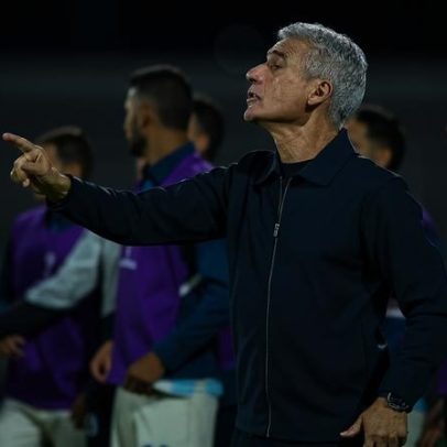 Castro admite que Carlos Vinícius não deveria cobrar terceiro pênalti