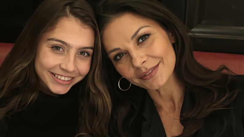 Catherine Zeta-Jones e Carys — Foto: Reprodução/Instagram