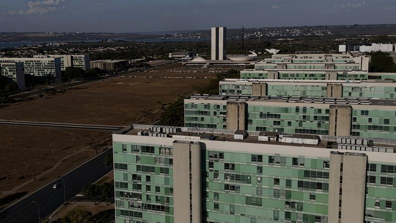 Esplanada dos ministérios: reforma administrativa reorganiza o serviço público. Governo deve gastar R$ 3,8 bilhões com benefícios a servidores em 2026