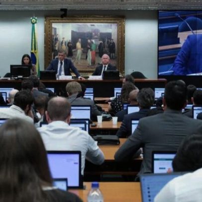 Comissão especial define detalhes da PEC da escala 6 x 1