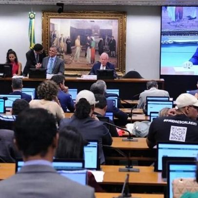 CCJ vota nesta quarta-feira PEC que reduz escala 6 X 1 para 5 X 2