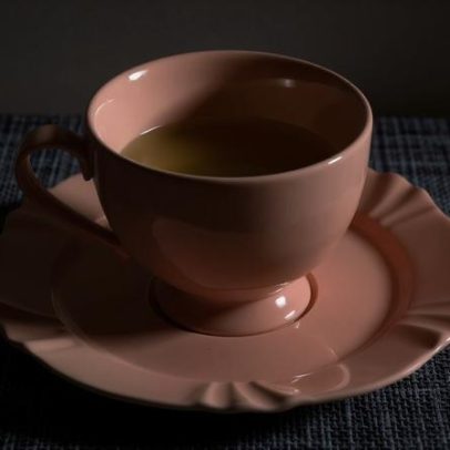 Chá de boldo pode auxiliar na digestão? 6 receitas e modos de uso