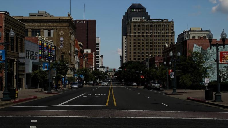 Região central de Shreveport, cidade no estado americano da Louisiana onde foi registrada a chacina deste domingo (19) (Foto: Michael Barera/Wikimedia Commons)
