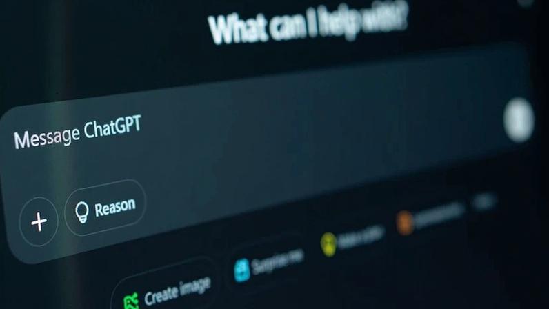 Brasileiros recorrem à IA, incluindo ChatGPT, para investimentos