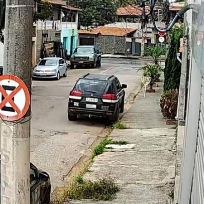 Mulher com medida protetiva relata ameaças e acusa uso de viatura da PCMG