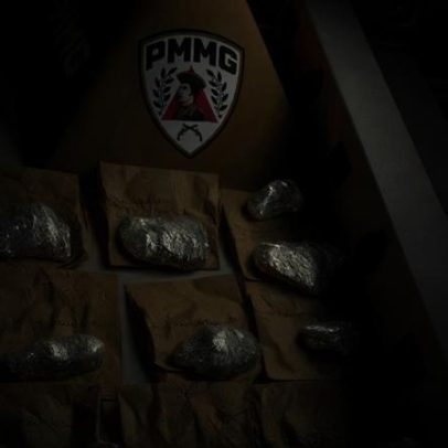 Homem que fugia de blitz em BH atropela PMs e é preso com 18 tabletes de maconha