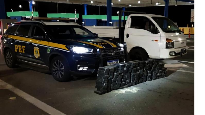 Motorista do veículo foi preso em flagrante e conduzido à Delegacia de Polícia em Barbacena
