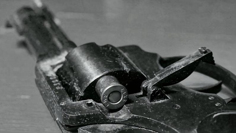 Quando os policiais chegaram ao local, já encontraram a mulher sem vida