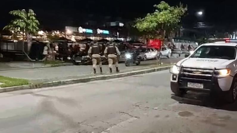 Homem invadiu bar e atirou diversas vezes contra dupla no bairro Santa Amélia, em BH