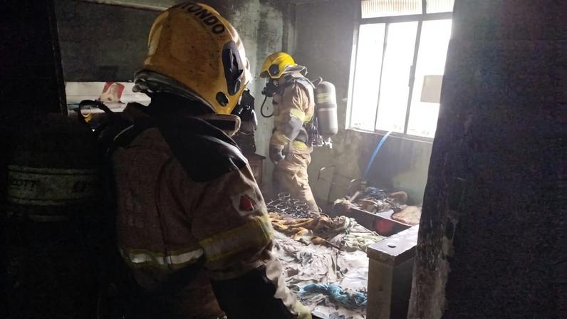 Bombeiros controlaram o incêndio