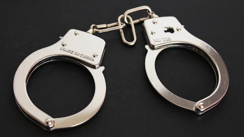 Mulher foi encaminhada para delegacia da Polícia Civil