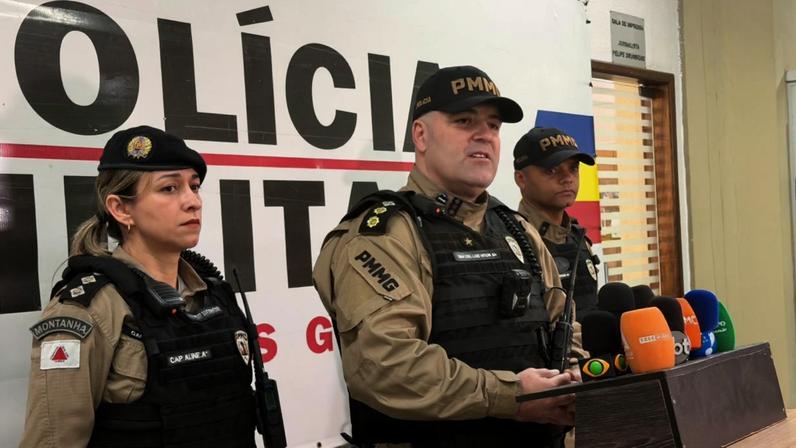 PM faz coletiva de imprensa para informar sobre a busca pelos suspeitos