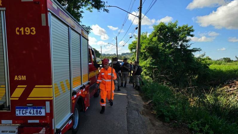 Ocorrência foi atendida pelos bombeiros