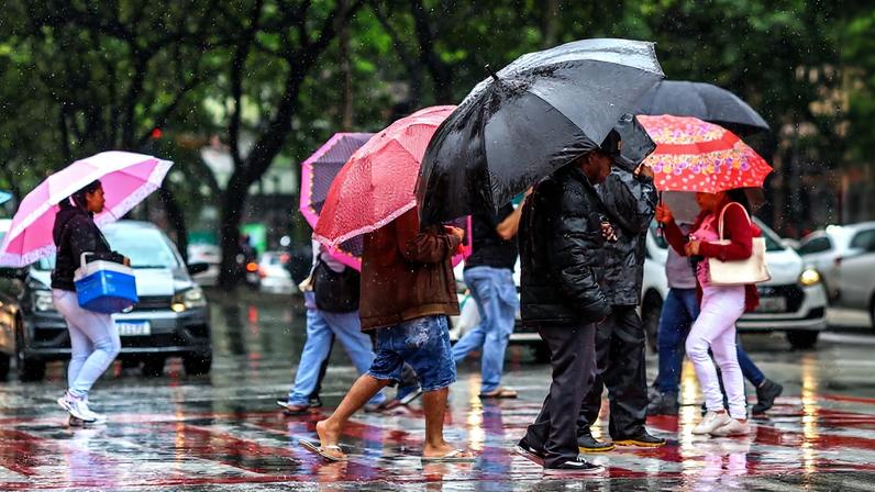 Cidades estão em alerta de chuvas intensas