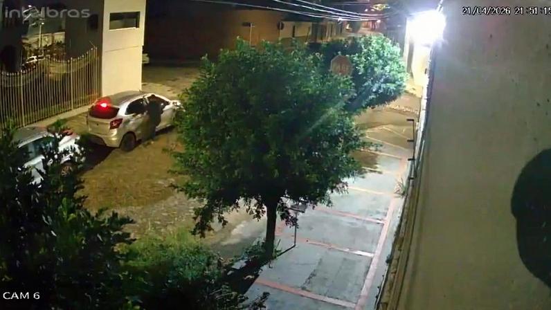 Câmera de segurança registrou suspeitos de envolvimento em ataque a tiros em bar no Santa Amélia