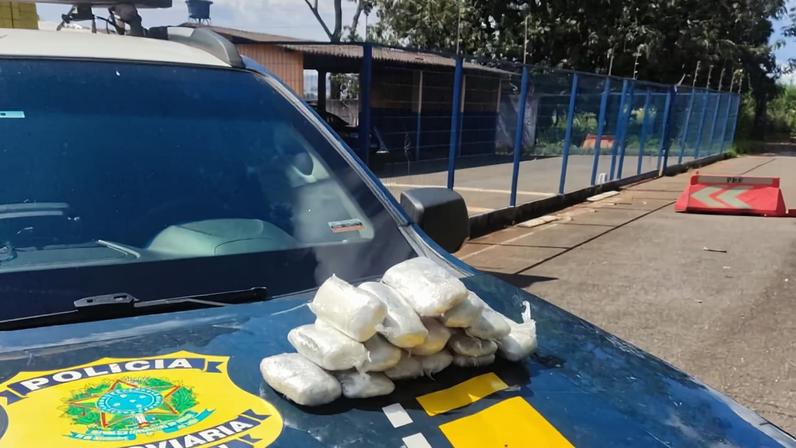 PRF apreendeu 15 tabletes de haxixe com passageira que seguia de São Paulo para o interior da Bahia