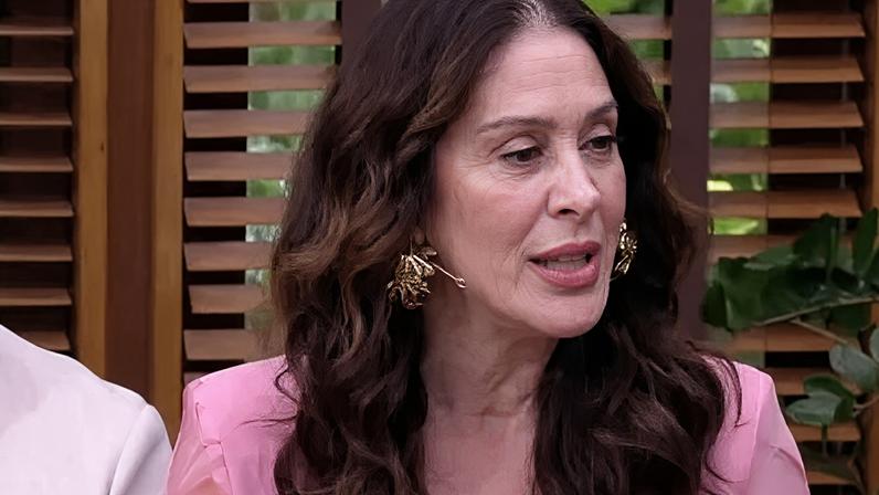 Claudia Raia lembra início da carreira na TV