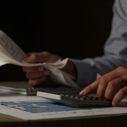 Dívida bruta atinge 80,1% do PIB e déficit de março chega a R$ 80,7 bi