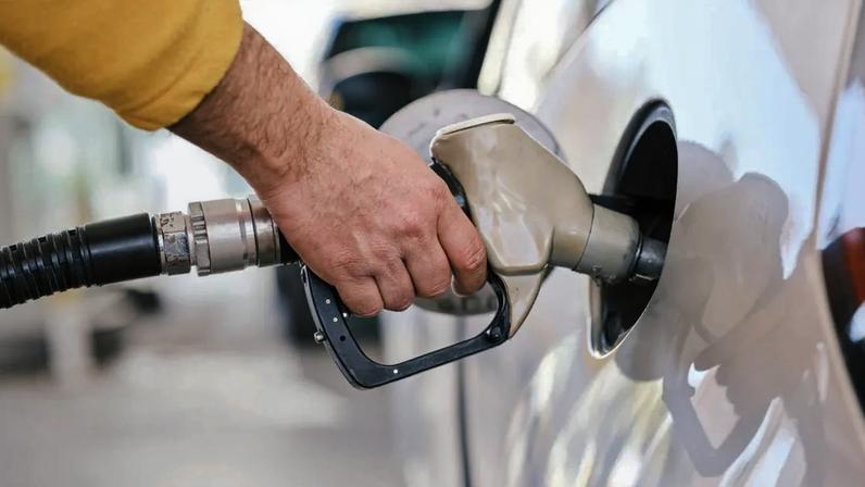 Preços do petróleo sobem para o maior nível desde 2022