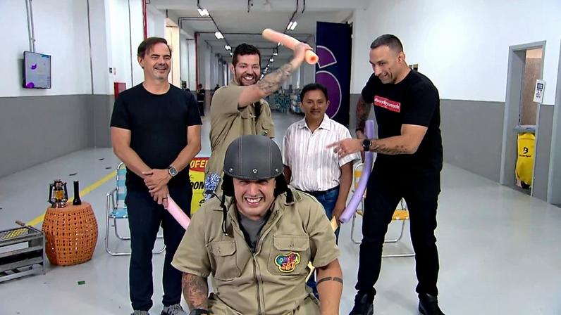 SBT aposta em humor antigo e reacende debate sobre limites na TV