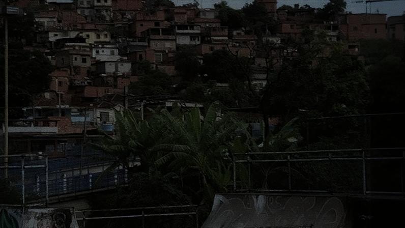 Operação da Polícia Civil no Complexo do Chapadão mira atuação do Comando Vermelho