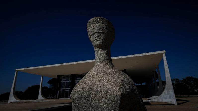 STF decide que piso salarial deve ser pago também aos professores temporários