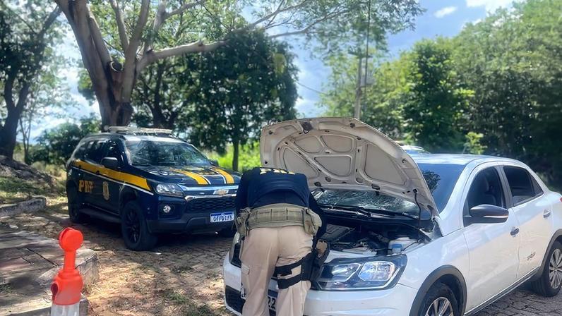 Condutor que viajava para Itabuna é preso com carro clonado na BR-251, em Montes Claros