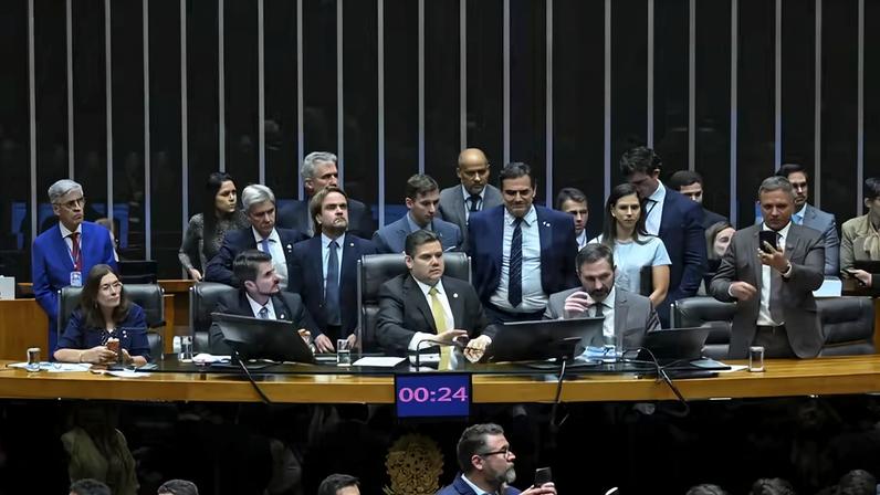 Sessão do Congresso Nacional para análise de vetos de Lula ao PL da dosimetria — Foto: Ton Molina/Agência Senado