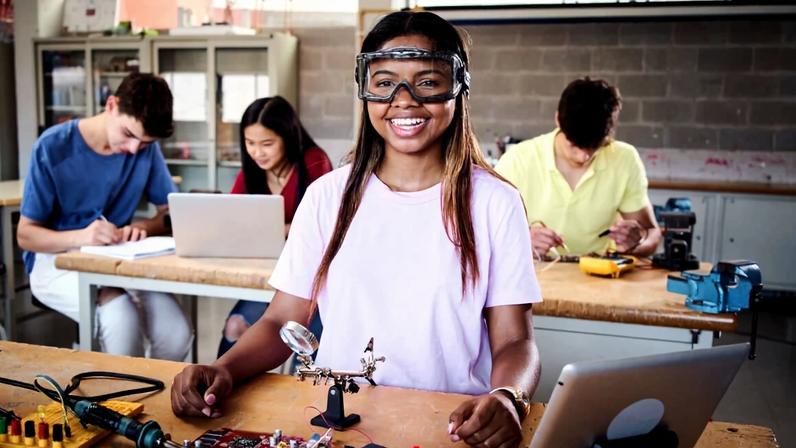 Mitos sobre cursos profissionalizantes afastam potenciais alunos