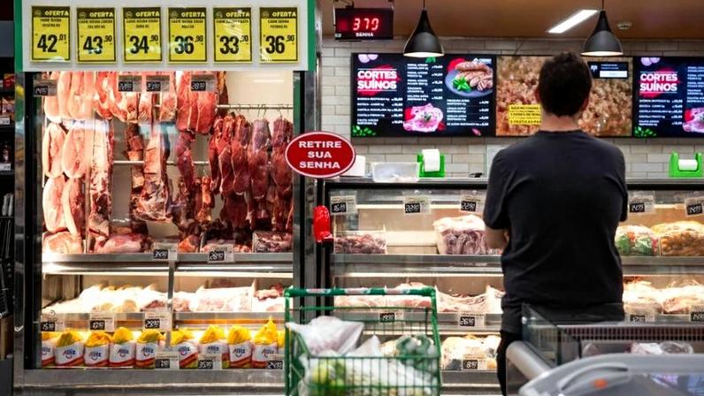 Cotação do boi gordo atinge recorde e eleva preços no açougue