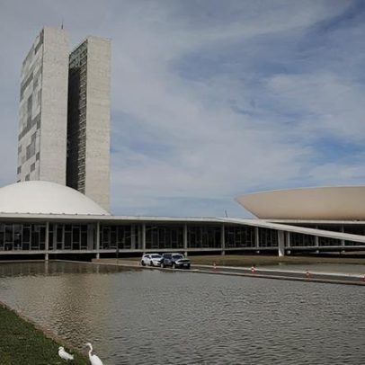 CCJ da Câmara vota PEC sobre o fim da escala 6x1